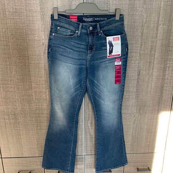 Signature by Levi Strauss Denim - Levi's‎ Simply Stretch Modern Bootcut Jeans